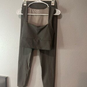 Abercrombie & Fitch Black and White Checkered Leggings